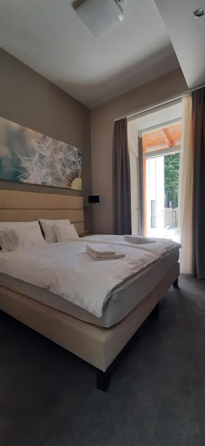Inter Hotel Дебрецен Экстерьер фото